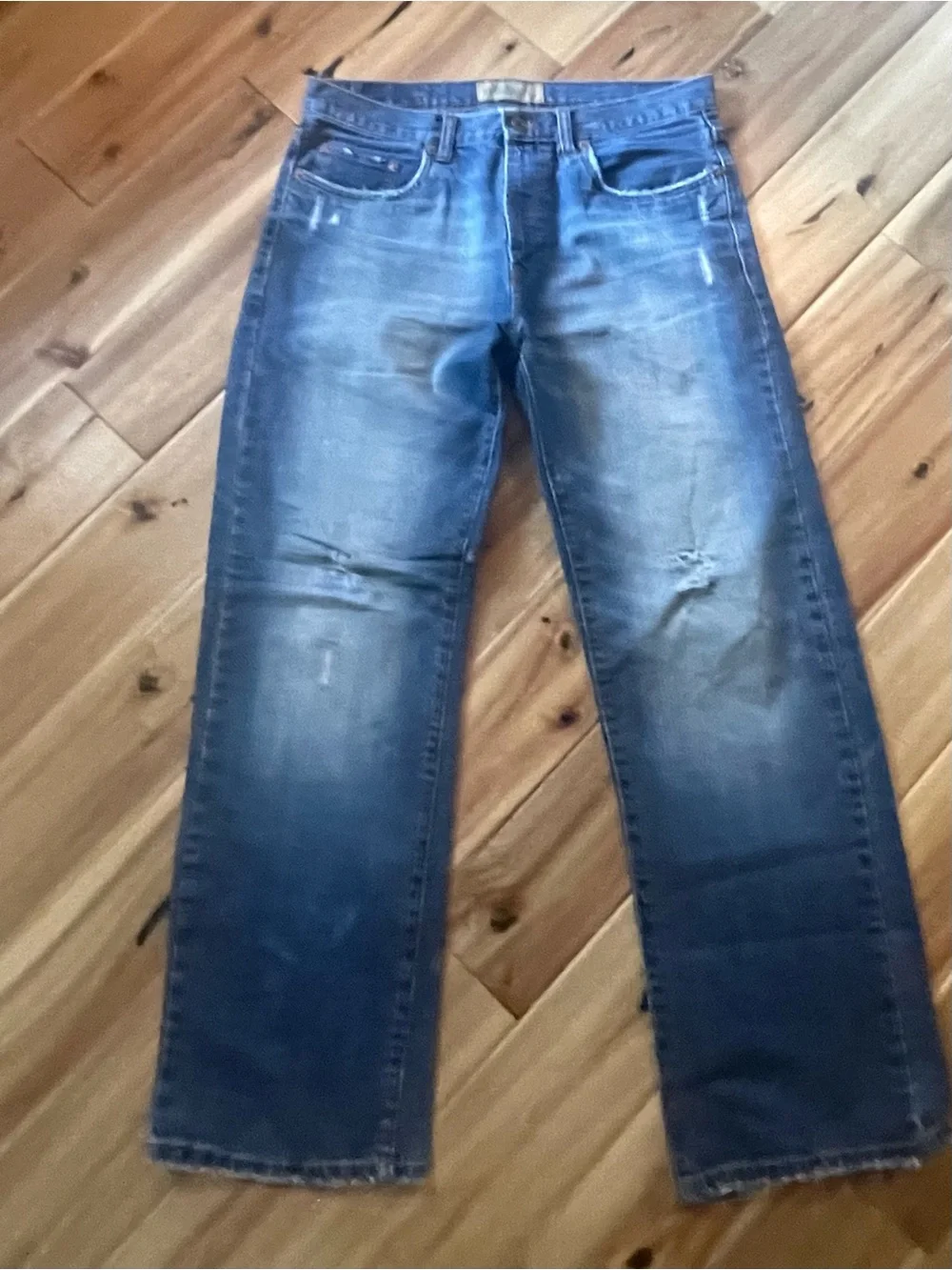 Old Navy Men's Washed Blue Relaxed Straight Jeans